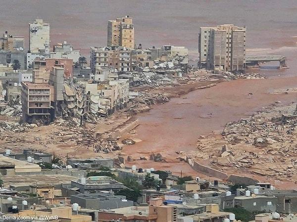 Libya'da yaşanan yoğun yağışların yol açtığı felaketin boyutu Derne kentinde bulunan iki baraj yıkılmasıyla daha da büyüdü.