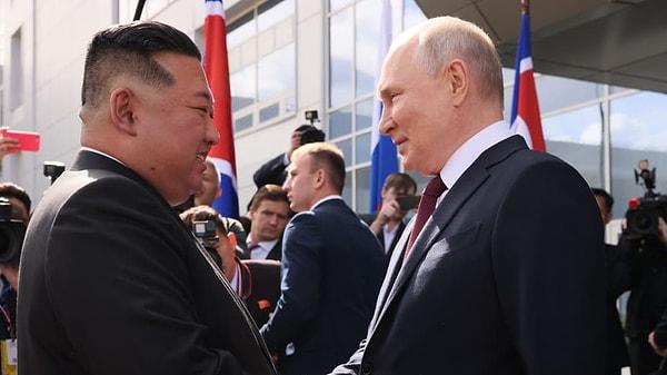 Zırhlı treniyle Rusya'ya giden Kuzey Kore lideri Kim Jong-un, Rusya Devlet Başkanı Vladimir Putin ile bir görüşme yaptı.
