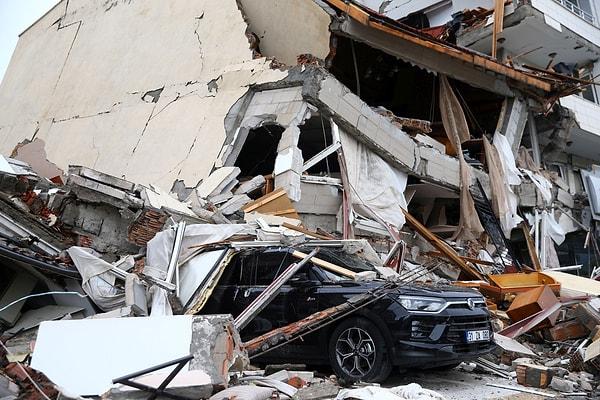 Yaşanan acı depremlerden en az 11 ilimiz etkilendi. Birçok şehri yerle bir eden afet Kahramanmaraş'tan sonra en çok Hatay'ı vurdu.