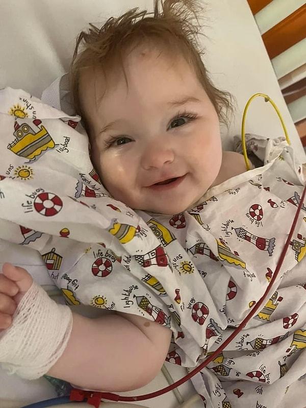 17. "Sekiz aylık kızım beyin ameliyatından sonra gülümseyerek uyandı..." 🥰