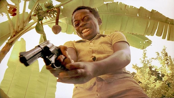 "City of God" (2002) depicts the growth of organized crime in the slums of Rio de Janeiro.