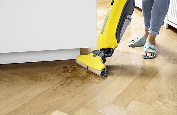 2. Karcher Fc5 Islak&Kuru 460W Yüzey Temizleyici