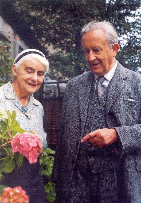 7. Tolkien ve eşi Edith’in destansı bir aşk hikayesi vardı.