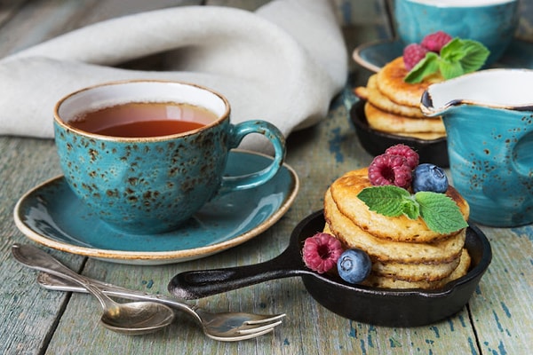Combining it with a cup of coffee or tea
