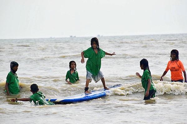 19. Bangla Surf Girls, 2021