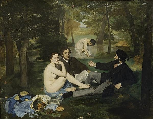 7. Édouard Manet, 1862 ve 1863 yılları arasında 'Kır'da Öğle Yemeği' isimli yağlı boya tablosunu yaptı. Çimlerde oturan tamamen çıplak bir kadını iki erkekle piknik yaparken, başka bir kadını arka planda banyo yaparken gösteriyor.