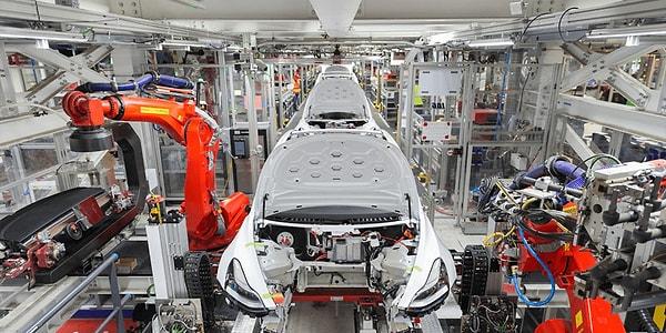 Elektrikli otomobil devi, 2023'ün sonuna kadar dünyanın farklı yerlerinde bulunan 6 büyük fabrikasına bir yenisini daha eklemeyi hedefliyor. Şirkete yakın kaynaklara göre, 7. büyük fabrika için Musk'ın en büyük adayı şu anda Meksika.