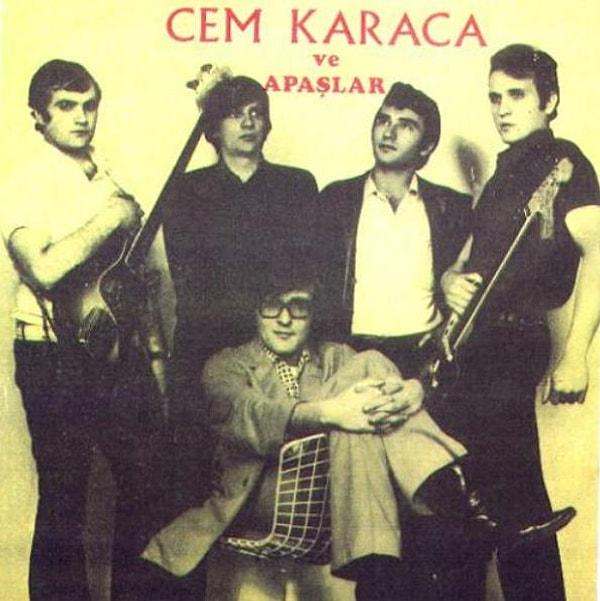 Genç oyuncu, Cem Karaca'nın 1960’lı yıllarda Apaşlar grubunda beraber müzik yaptığı sinemacı ve müzisyen Mehmet Soyarslan'ı canlandıracak.