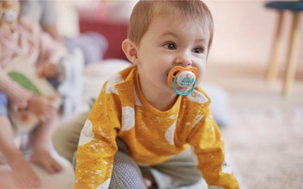 Ekstra geniş hava delikleri ile bebeğinizin cildinin nefes almasını sağlayan Philips Avent Ultra Air Emzik 6-18 Ay👇