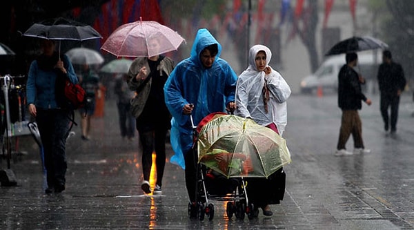 Meteoroloji Genel Müdürlüğü tarafından yapılan son değerlendirmelere göre; yurdun kuzey ve doğu kesimlerinin parçalı ve yer yer çok bulutlu, Orta ve Doğu Karadeniz'in iç kesimleri, Doğu Anadolu'nun kuzeydoğusu, İskenderun Körfezi çevreleri, Toroslar Mevkii ile Sivas, Kayseri, Ağrı ve Van'ın doğu ilçelerinin yerel sağanak ve gök gürültülü sağanak yağışlı, diğer yerlerin az bulutlu ve açık geçeceği tahmin ediliyor.