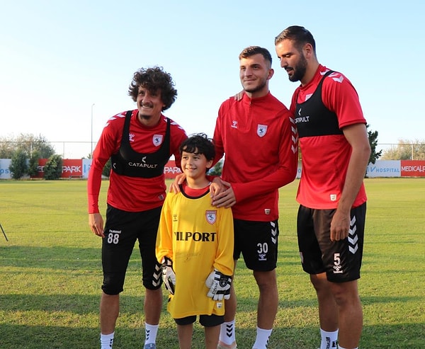 “Büyüyünce Lev Yashin gibi bir kaleci olmak istiyorum”