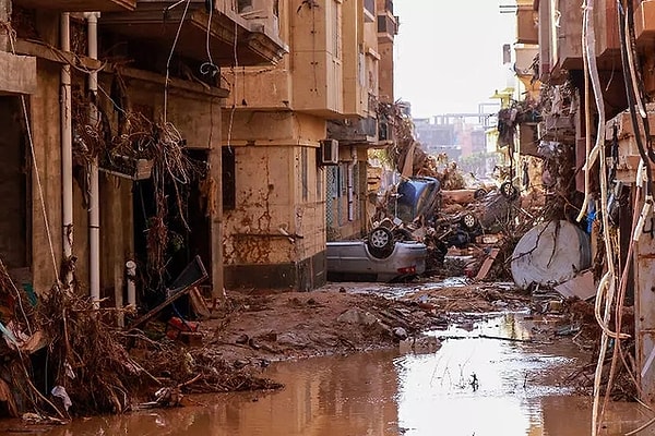 Ghebreyesus, sel felaketinin yaşandığı Libya'daki durumun endişe verici olmaya devam ettiğini belirtti.