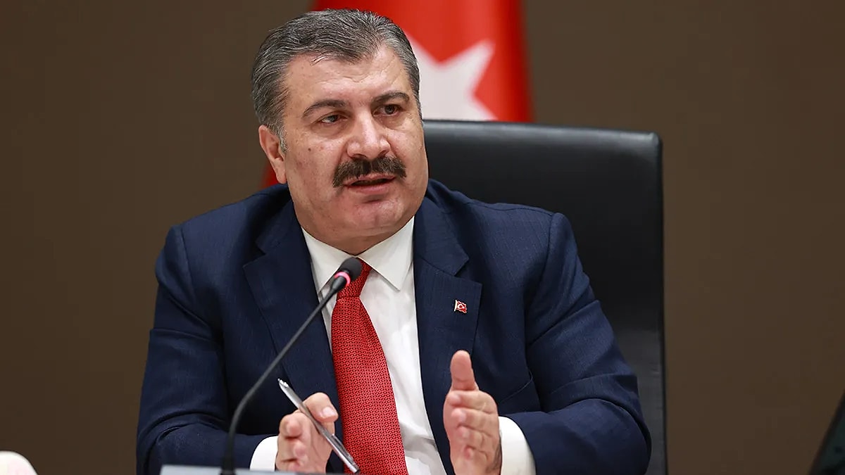 Sa�l�k Bakan� Koca'dan Eris Varyant� A��klamas�: Toplu A��lamalar Yeniden Ba�layacak m�?