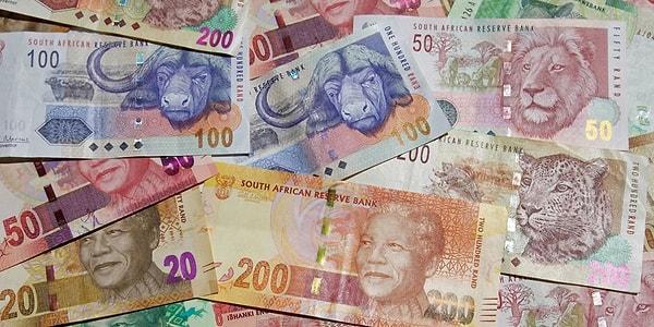 Güney Afrika’da Randı için güçlenme bekleyen analistler, bölgede ilk faiz indirimi beklentisini de 2024 yılı ilk çeyreğinden ikinci çeyreğine öteledi. BofA stratejistleri dolar/rand kurunda 2023 son çeyrek beklentisini 18,50’ye çektiler.