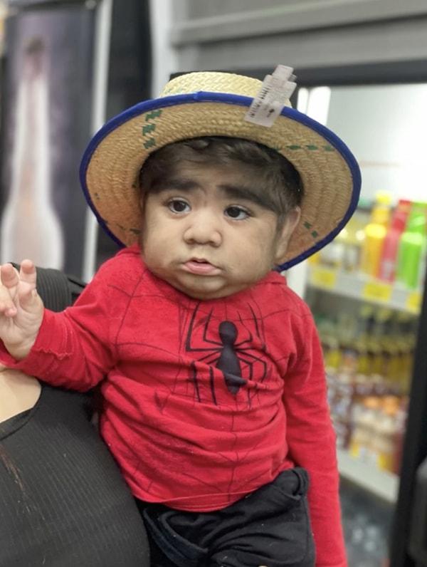 TikTok'ya "yetişkin görünümlü bebek" olarak kısa sürede ünlenen Joao Miguel'ın olduğu paylaşımlar adeta viral oldu.