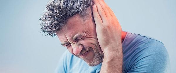 Kulak çınlaması ve kulaklarda ısınma hissi, radyasyon maruziyetinin yaygın semptomlarından bazılarıdır.