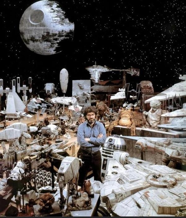 14. Görsel efektler kullanılmaya başlamadan önce Star Wars filmlerinin yapımcısı George Lucas, 1984👇