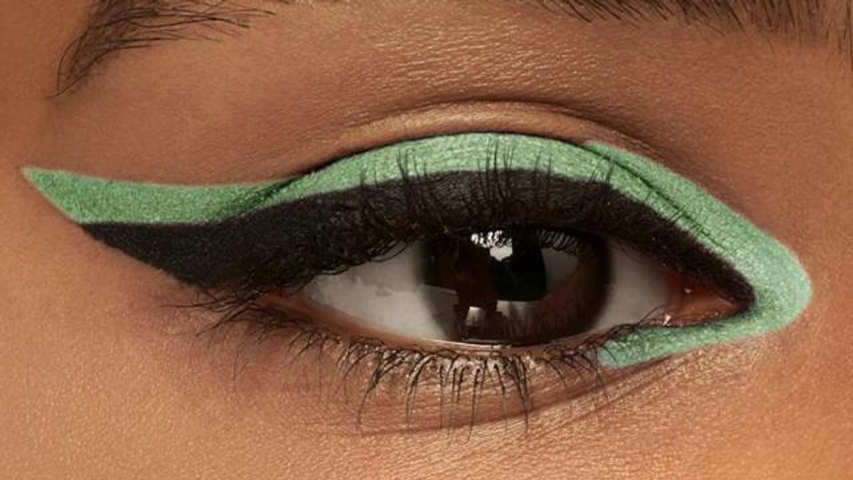 İnsanların Gözlerine Bakmaya Doyamamasını Sağlayacak Göz Kalemi Rengi ...
