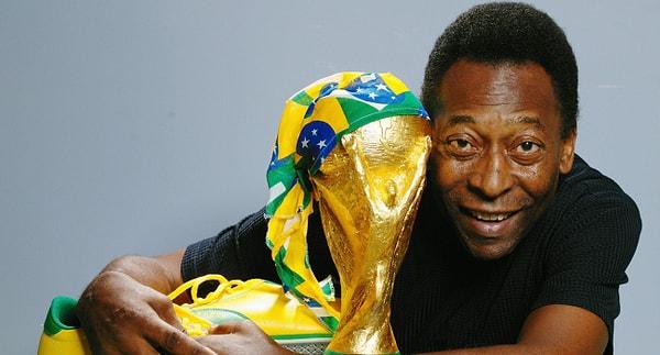 Futbol dünyasının gördüğü en büyük efsanelerden birisi... Belki de en büyüğü o. Siyah İnci lakabıyla istisnasız her ülkede nam salan Pele, 46 sene önce 1 Ekim 1977'de sahalara veda etti.