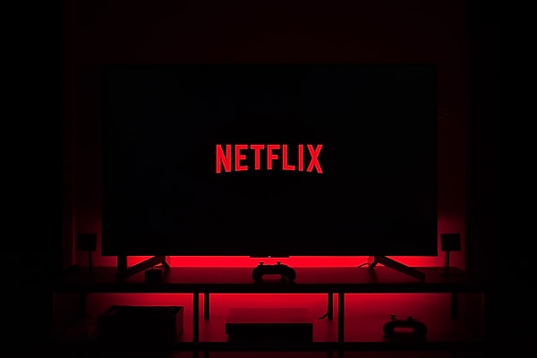 Fiyatları en son eylül ayında zamlanan Netflix’te en düşük paketin aylık fiyatı 100 TL olmuştu. Standart plan 149,99 TL, özel plan ise Aylık 199,99 TL’ye yükselmişti.