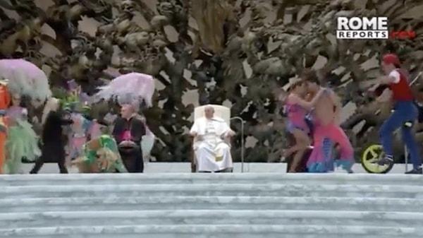 Geçtiğimiz günlerde Papa Francis'in Vatikan'da bir sirk gösterisinde yer aldığı video kısa sürede sosyal medyanın trendleri arasına girdi.