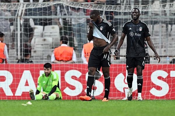 İkinci yarıya da iyi başlayan Beşiktaş yine Aboubakar'ın solosuyla 2 farklı üstünlüğü ele geçirdi.