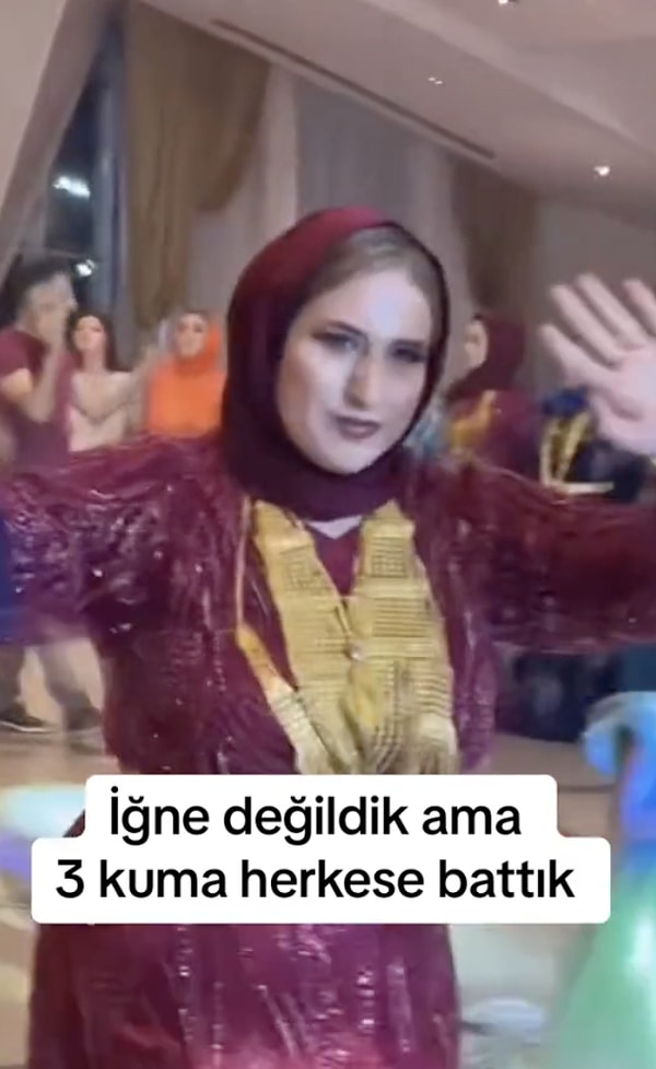 Sıradaki viral olan video düğünde oynayan bir kadından geldi. Platforma zeyneqce adıyla paylaşım yapan kadın, düğünde yanındaki kadınlarla beraber halay çektiği anları paylaştı.