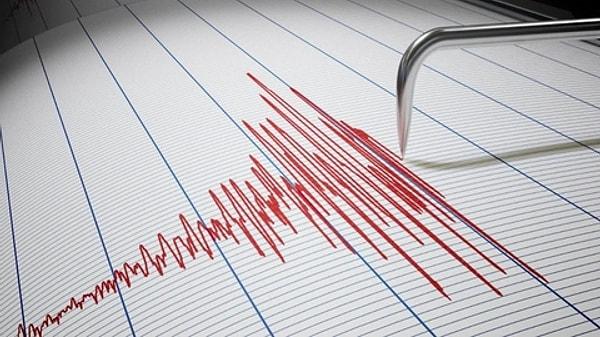 AFAD’ın açıklamasında depremin 4.4 büyüklüğünde ve 5.93 km derinlikte olduğu belirtildi.