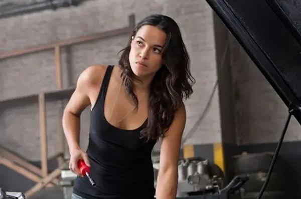 5. Michelle Rodriguez, Hızlı ve Öfkeli'de oynadığı Letty karakterinin Dominic'i aldatmasına izin vermedi.