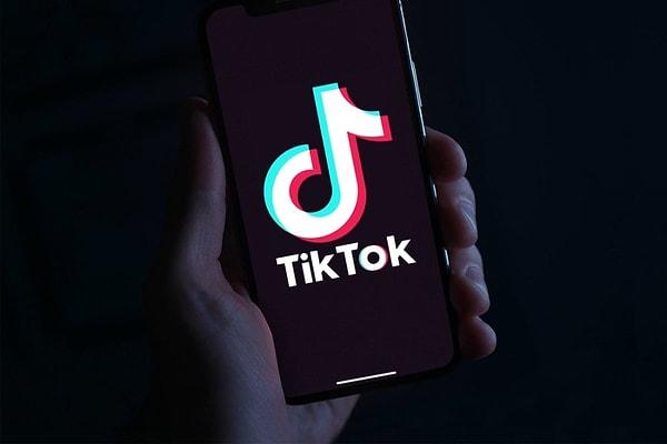 TikTok platformunu aktif olarak kullanan kullanıcı, bir zamanlar ilgiyle takip ettiği fakat artık kendisine ilham kaynağı olmayan ınfluencer'ları tek tek sıraladı.
