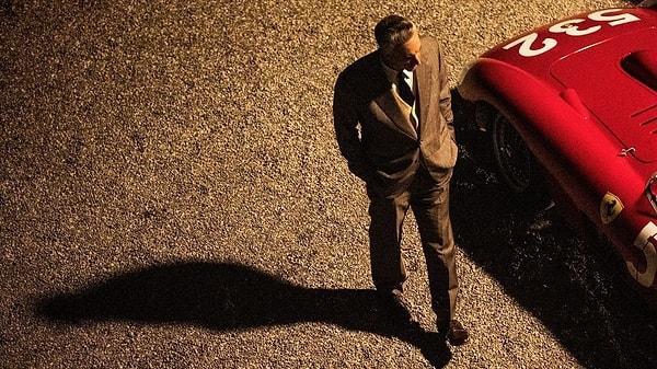 Enzo Ferrari'nin ve yakın çevresinin hayatını konu alan filmin kadrosu da Şampiyonlar Ligi gibi.