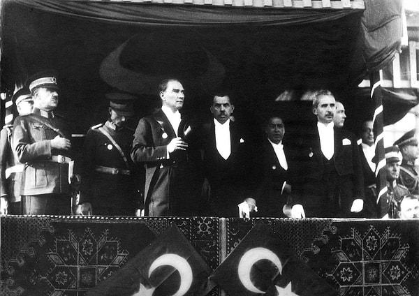 Bu yıl, 29 Ekim 1923 tarihinde ilan edilerek Türkiye'nin yönetim biçimi haline gelen Cumhuriyetimizin 100. yılını kutlayacağız.