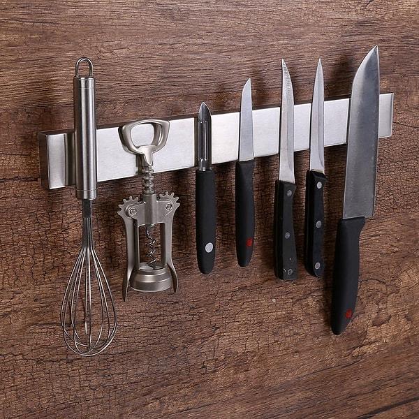 5. Bıçaklarınız için çok kullanışlı mıknatıs şerit.