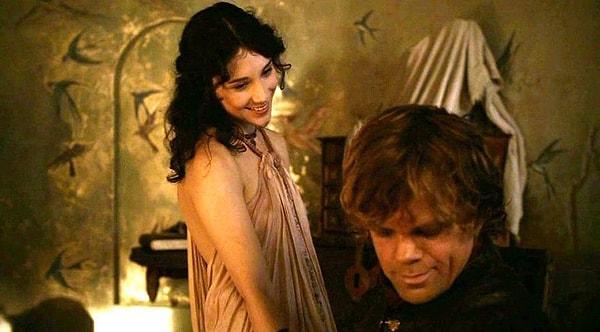 Tüm bu skandal haberleri bir yana Sibel Kekilli başarılı oyunculuğuyla hepimizin takdirini topladı. Amerikan televizyon dizisi Game of Thrones'ta rol almasıyla hepimize gurur yaşatmış...