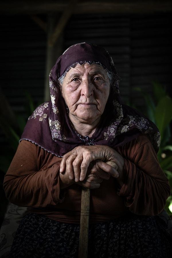 107 yaşındaki Emine Yeşil "Anıtkabir'e götürseler giderim, dua ederim." dedi.