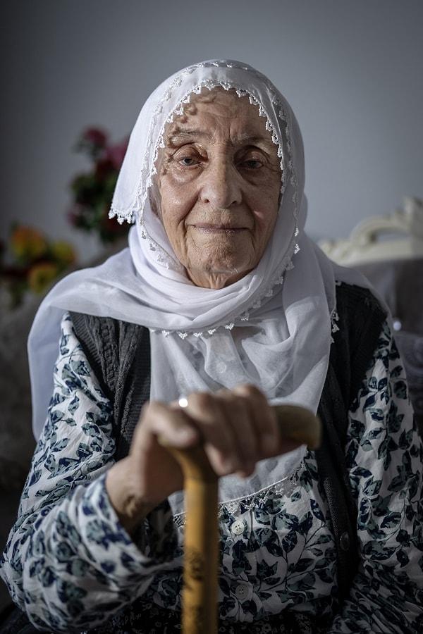 108 yaşındaki Hafi Can "Gençlik yılları zorluklarla geçti." dedi.