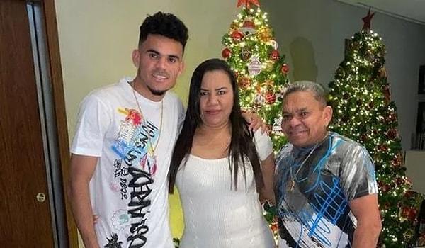 Kolombiya medyasında yer alan habere göre, Diaz'ın anne ve babası Luis Manuel Diaz ve Cilenis Marulanda, cumartesi günü öğleden sonra Guajira'nın Barrancas bölgesinde kaçırıldı.