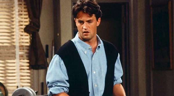 "Friends" dizisinde Chandler Bing karakteri ile hafızalara kazınan Matthew Perry'nin vefat haberi sevenleri dahil olmak üzere tüm Hollywood'u derinden sarsmıştı.