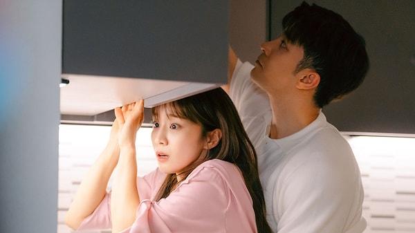 Dizi, kocasından ve ailesinden intikamını alabilmek için sözleşmeli evlilik yapmak isteyen Han Yi-joo ile onunla gerçekten evlenebilmek için sözleşmeli evliliği erteleyen Seo Do-gook'un hikayesini izleyiciye aktarıyor.