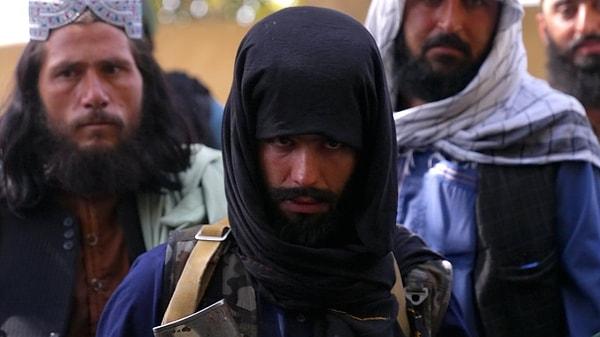 Bunun nedeni de aslında çok basit: Taliban, Afgan erkeklerin Batılı ülkelerde yaşayan erkeklere benzemesini katiyen istemiyor.