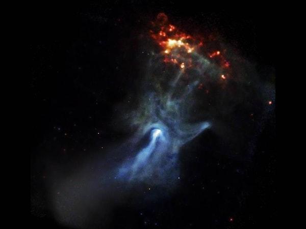 Bu görüntü, galaksimizde yaklaşık 1.500 yıl önce "nükleer yakıtı" tükenerek kendi içine çöken ve sonrasında nötron yıldızına dönüşen dev bir yıldızın kalıntılarından kaynaklanıyor.