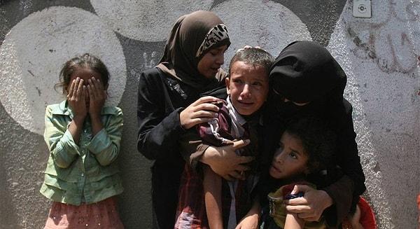 İsrail'in saldırılarında yaşamını yitiren kadınların sayısı ise 2 bin 500'ü aştı.
