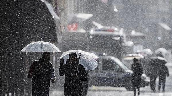 Meteoroloji Genel Müdürlüğü'nün tahminlerine göre, 13 Kasım Pazartesi günü İstanbul genelinde gök gürültülü sağanak yağış bekleniyor.