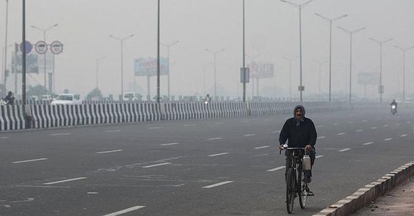 Delhi's Air Quality Plummets: PM2.5 Levels Soar to 20 Times WHO Limits, Ranking City Among World's Most Polluted