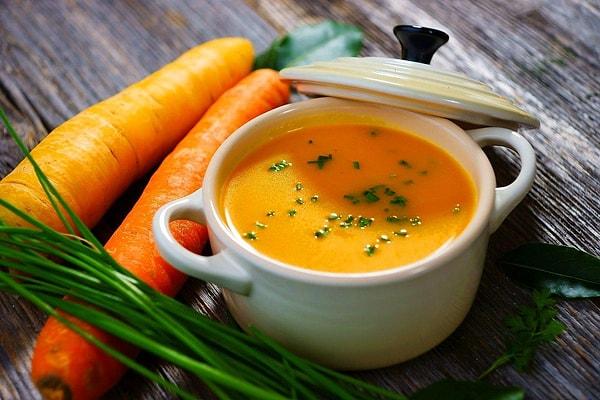Carrot Soup with a Ginger Twist – Perfect for Cold Winter Nights: