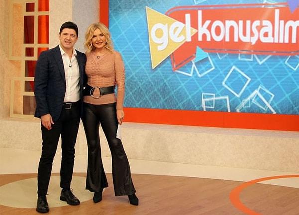TV8'de yayınlanan 'Gel Konuşalım'ın sunucularından Seda Akgül, 2018 yılında aniden ayrılmıştı ve ekran başındaki izleyicileri şaşırtmıştı.