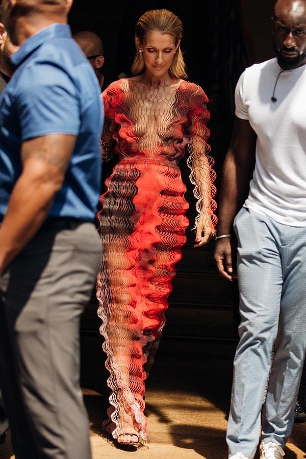 10. Celine Dion' Paris Moda Haftası'nda.