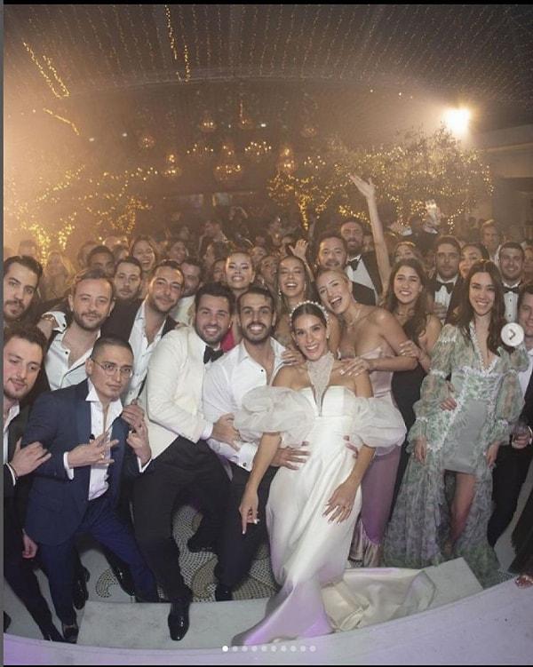 Takip edenler bilir, Dila Tarkan 3 yıllık aşkı Dağhan Doğruer ile 25 Mart 2022'de büyük bir düğünle dünyaevine girmişti.