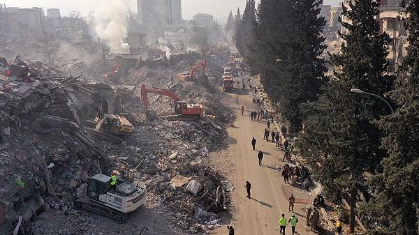 Kahramanmaraş merkezli 6 Şubat depremi ile tüm Türkiye acı bir sabaha uyanmış, sayısız vatandaşımızı kaybetmiştik.