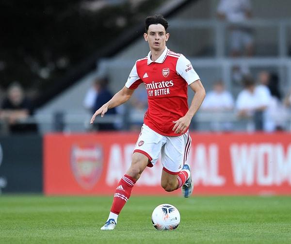Bonservisi Arsenal'de olan 20 yaşındaki wonderkid Charlie Patino, bu sezon Swansea forması giyiyor.